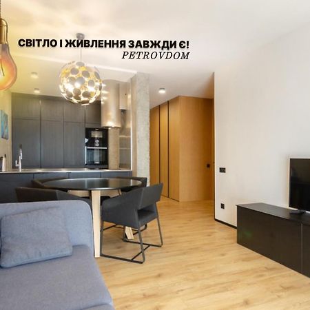 Petrovdom 23-173 In Stylish Apartments At Rc Kyiv Exterior photo